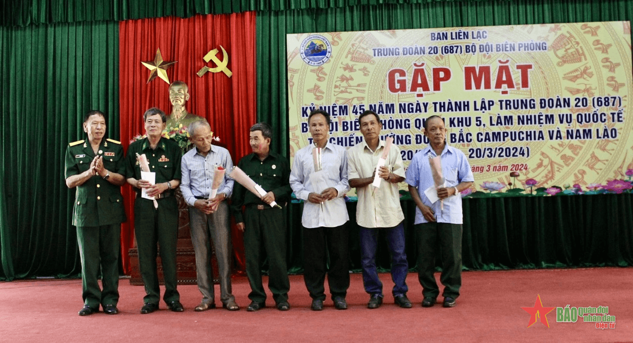 Trung đoàn 20 Công an nhân dân vũ trang kỷ niệm 45 năm Ngày thành lập