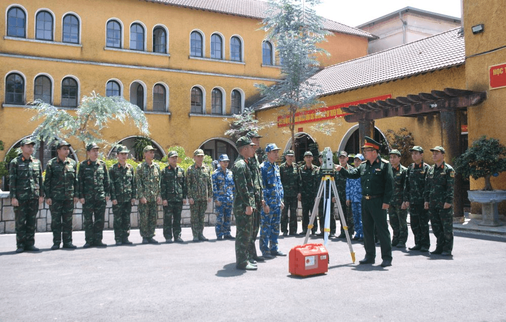 Nét vẽ bền bỉ, tự hào