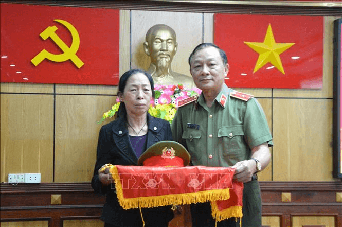 Lễ tiếp nhận hiện vật liệt sĩ hy sinh trong vụ khủng bố ở Đắk Lắk