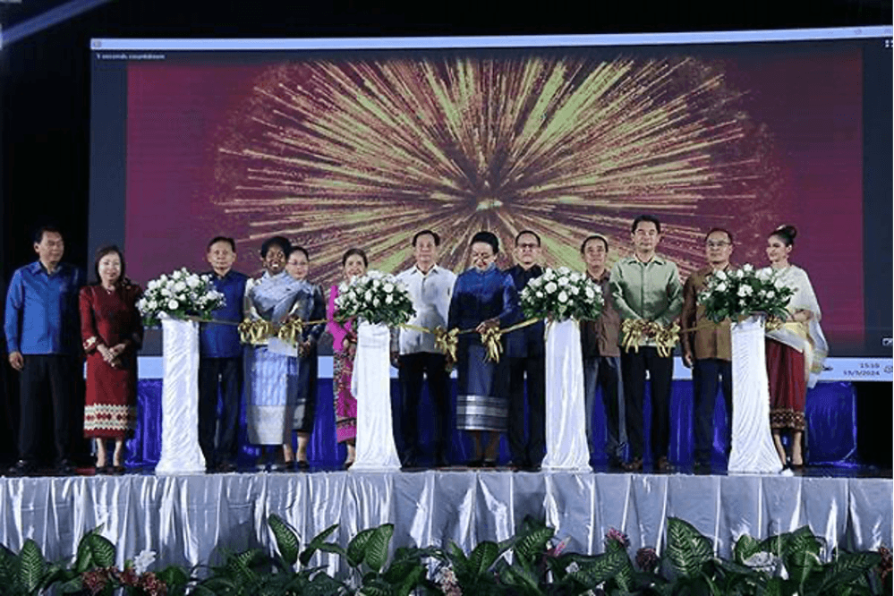 Lào chính thức khai trương Nhãn hiệu Thủ công mỹ nghệ quốc gia
