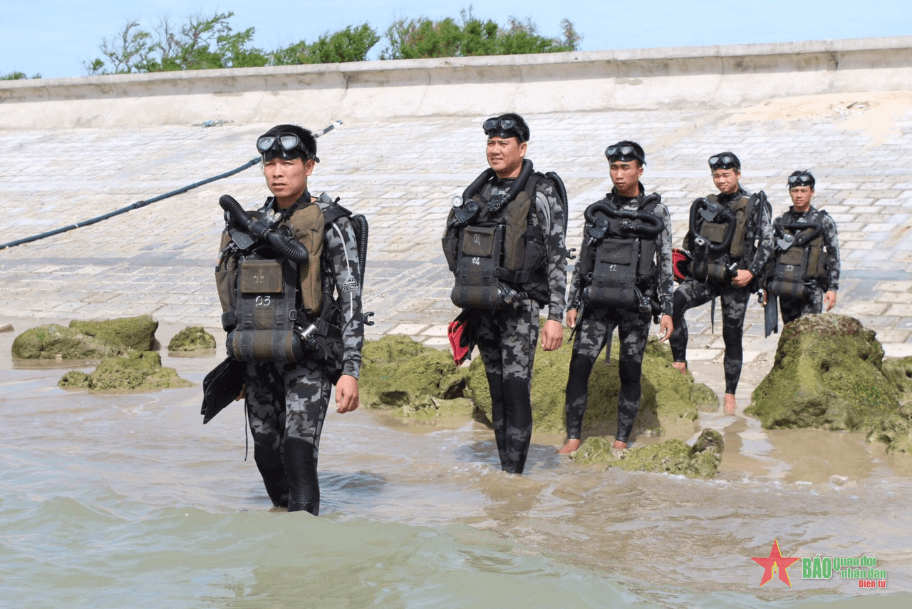 Lữ đoàn Đặc công nước 5 (Binh chủng Đặc công): Đoàn kết, thi đua lập thành tích mới