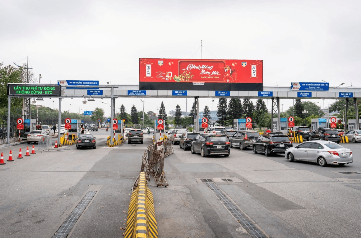 Thu phí không dừng tại sân bay hoạt động ổn định, thông thoáng