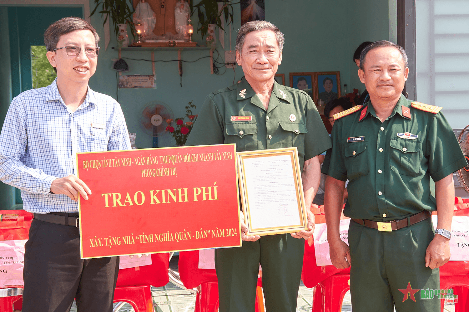 Bộ Chỉ huy Quân sự tỉnh Tây Ninh phối hợp bàn giao Nhà "Tình nghĩa quân - dân"