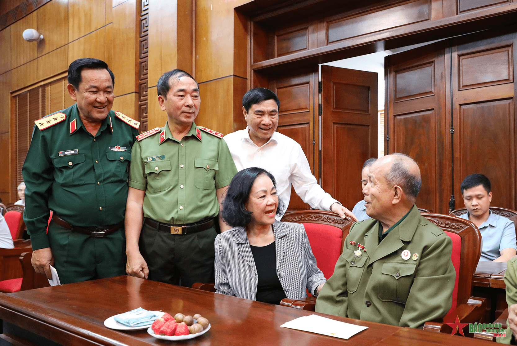 Thường trực Ban Bí thư Trương Thị Mai tri ân tại tỉnh Điện Biên