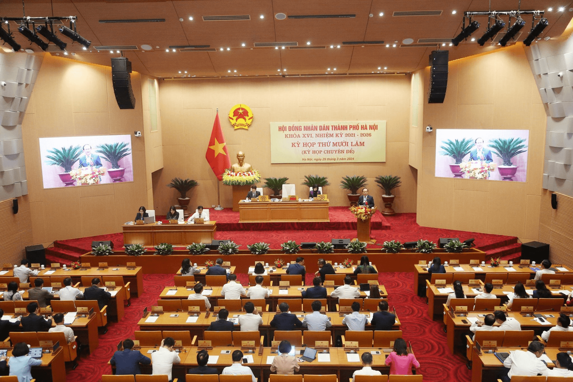 Khai mạc kỳ họp thứ 15, HĐND TP Hà Nội khóa XVI