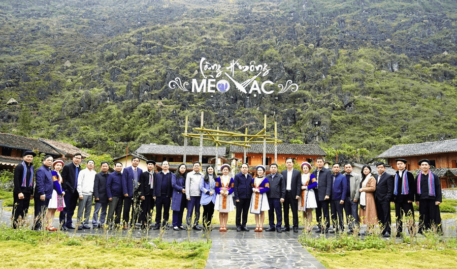 Thoát nghèo nhờ làm du lịch cộng đồng