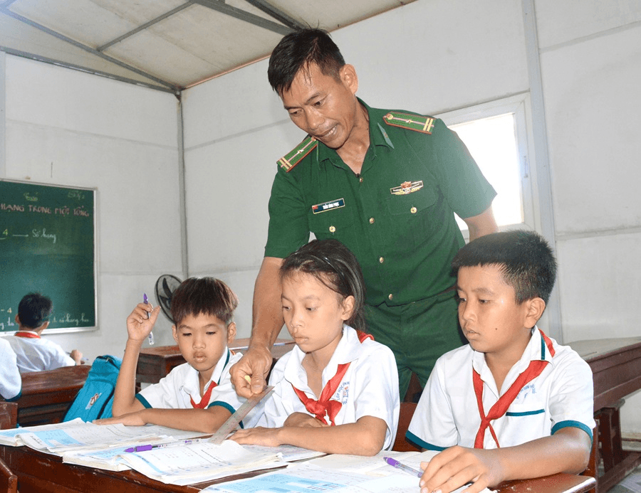 “Gieo chữ” nơi đảo xa