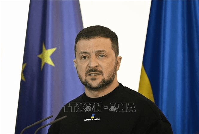 Ukraine để ngỏ khả năng lui quân nếu Mỹ không viện trợ quân sự
