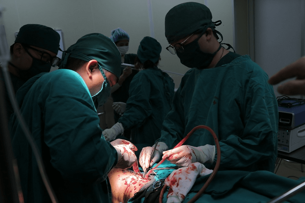 Bệnh viện Đa khoa Đức Giang: Lấy huyết khối cho bệnh nhân tắc động mạch chậu đùi cấp