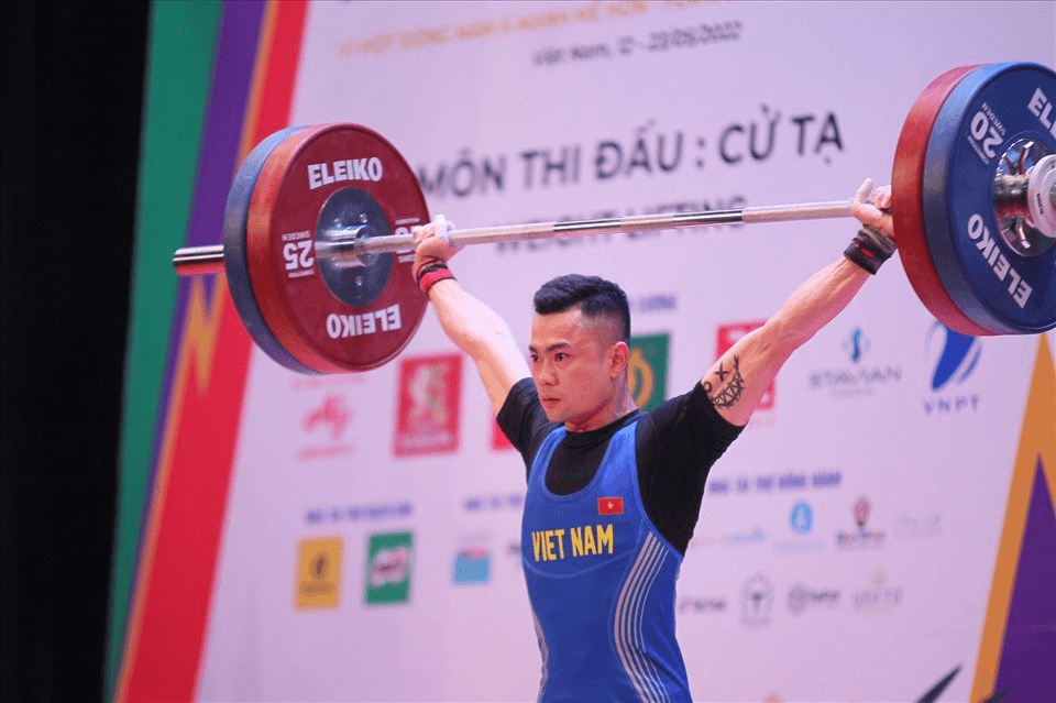 Lại Gia Thành giành huy chương vàng cử tạ thế giới