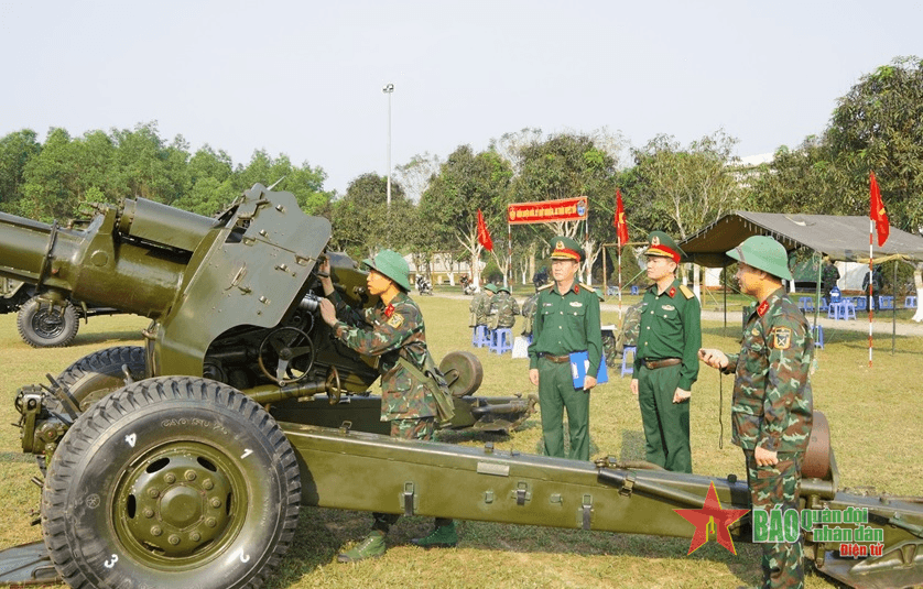 Xây dựng tổ chức cơ sở đảng “4 tốt” ở Quân khu 4: Từng bước khắc phục khâu yếu, mặt yếu
