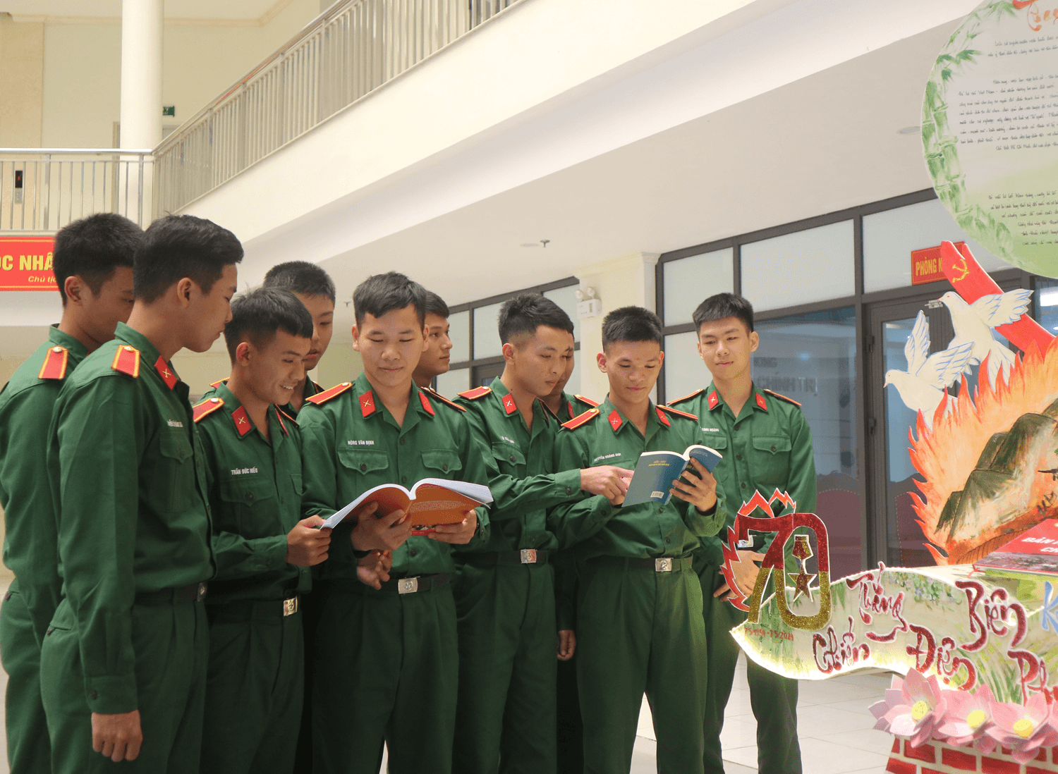 Xây dựng văn hóa đọc ở Trường Sĩ quan Chính trị