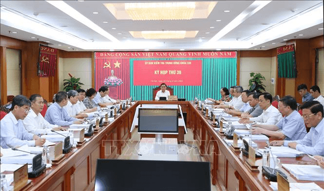 Đề nghị Bộ Chính trị, Ban Bí thư xem xét, kỷ luật Ban cán sự đảng Bộ Lao động-Thương binh và Xã hội