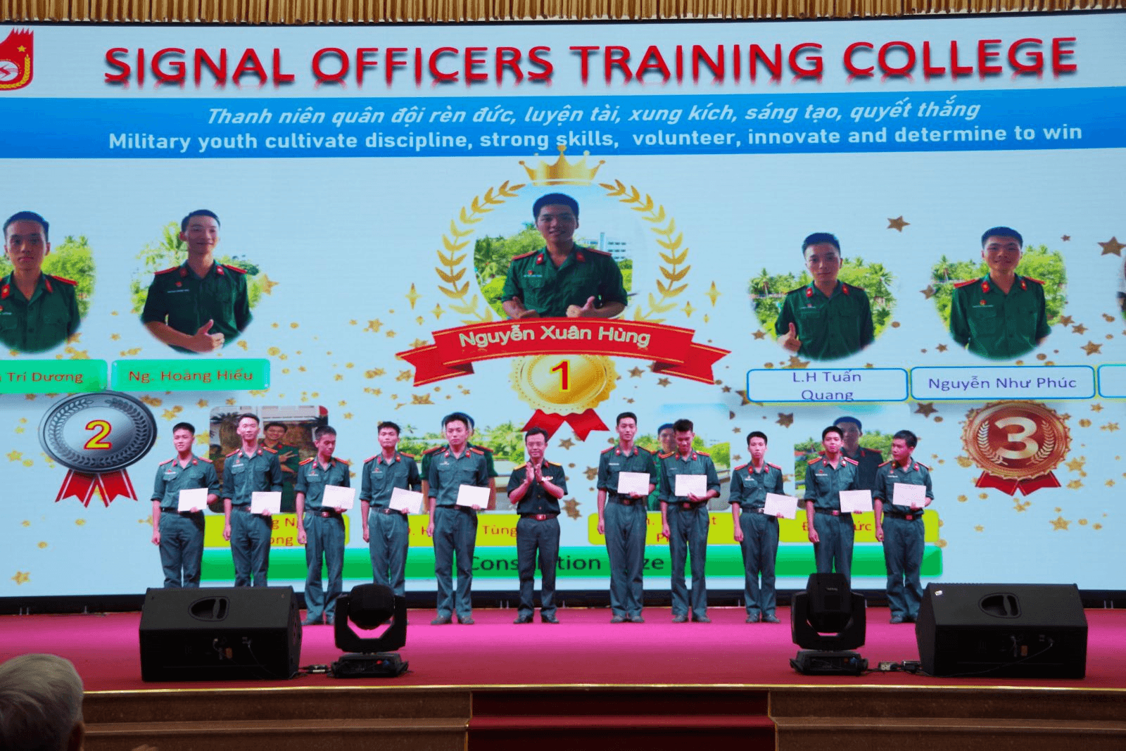 Trường Sĩ quan Thông tin tổ chức Hội thi Olympic tiếng Anh