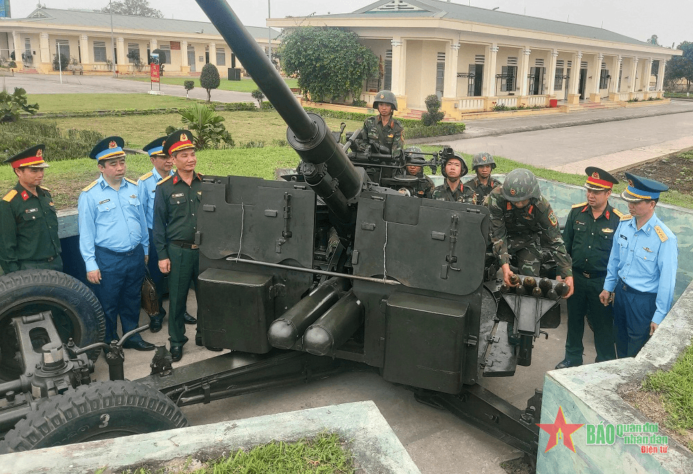 Hào khí Điện Biên trên thao trường huấn luyện ở Lữ đoàn Phòng không 214