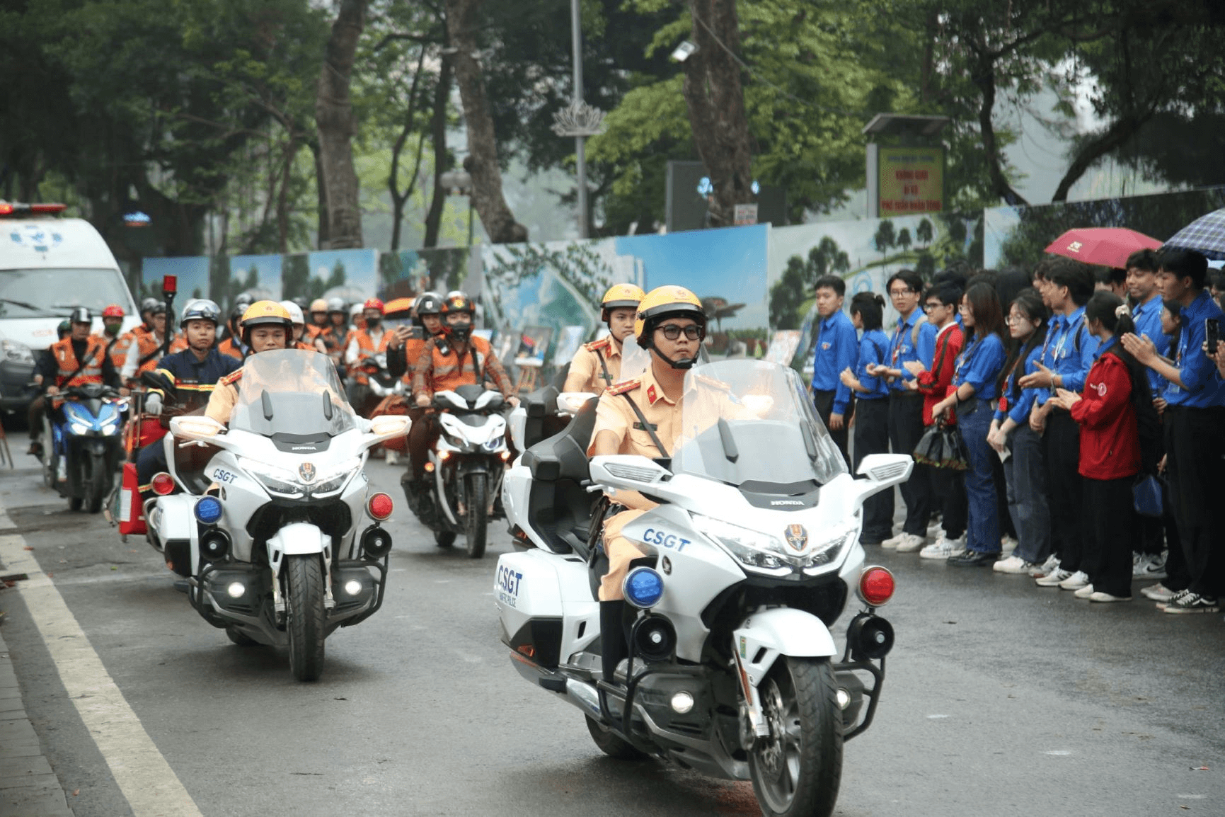 Thượng tôn pháp luật để xây dựng văn hóa giao thông an toàn