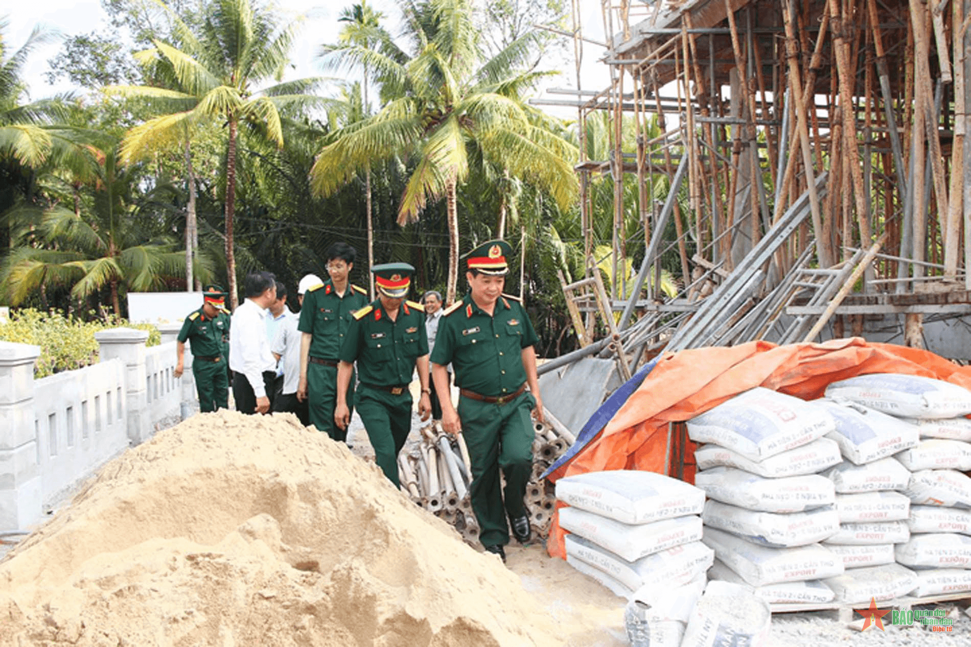 Đẩy nhanh tiến độ thi công công trình Bia truyền thống lực lượng vũ trang Sài Gòn - Gia Định