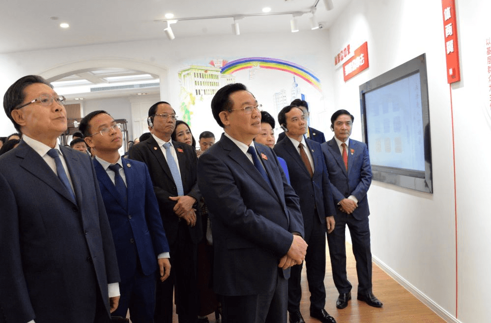 Chủ tịch Quốc hội Vương Đình Huệ: Việt Nam đặc biệt coi trọng đánh giá tác động, lấy ý kiến nhân dân khi xây dựng pháp luật