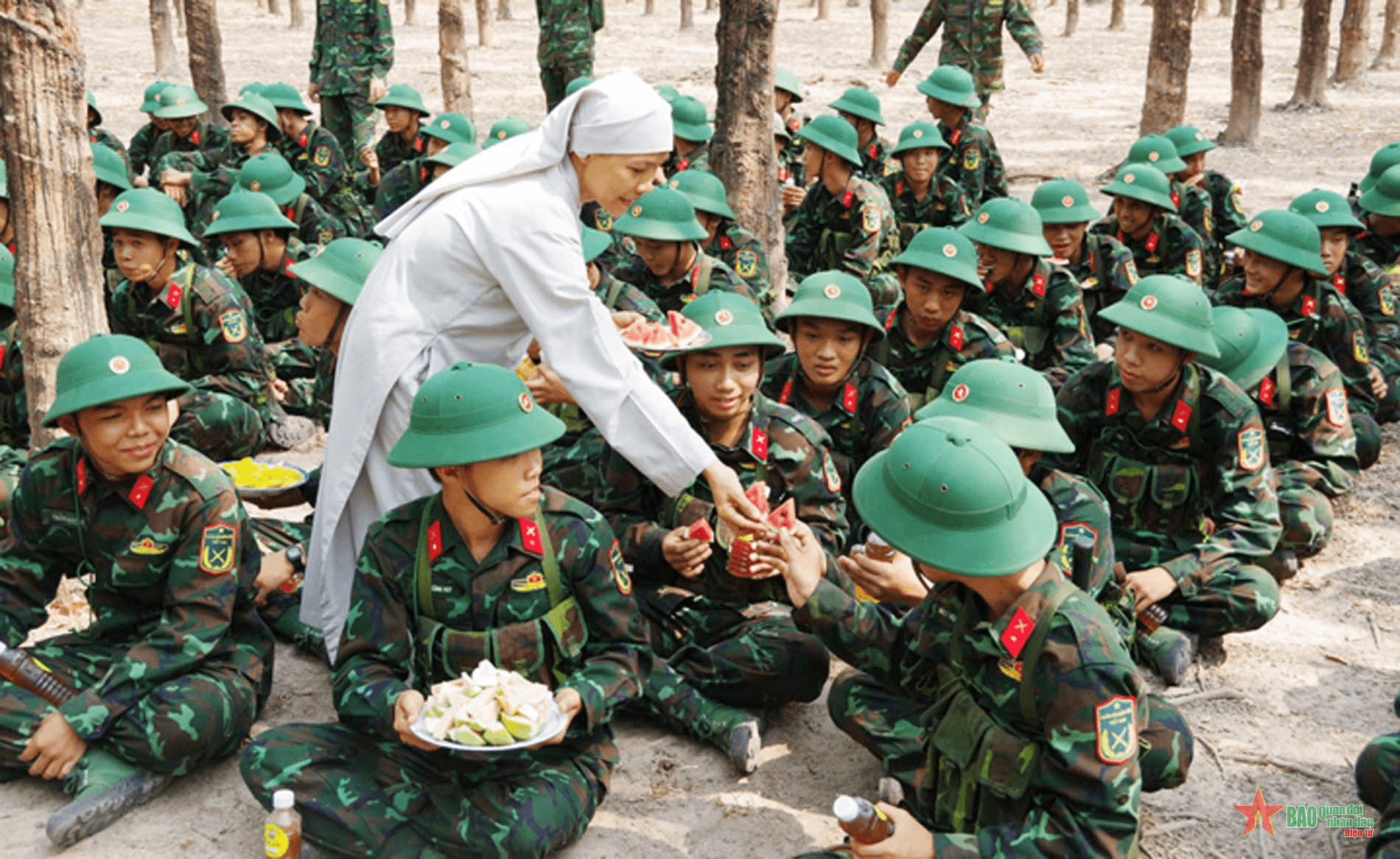 Tiếp sức mùa huấn luyện ở Trung đoàn 736, Bộ CHQS tỉnh Bình Phước