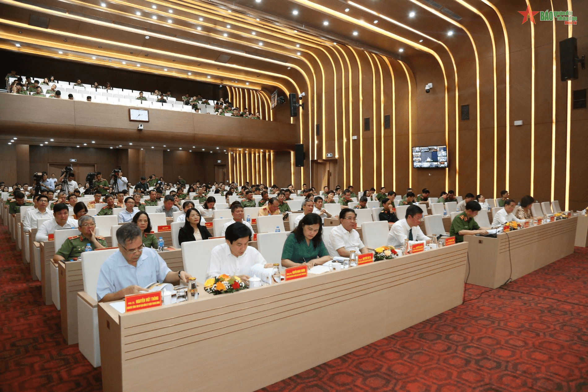 Tọa đàm Công an nhân dân khắc ghi lời căn dặn “Danh dự là điều thiêng liêng, cao quý nhất”