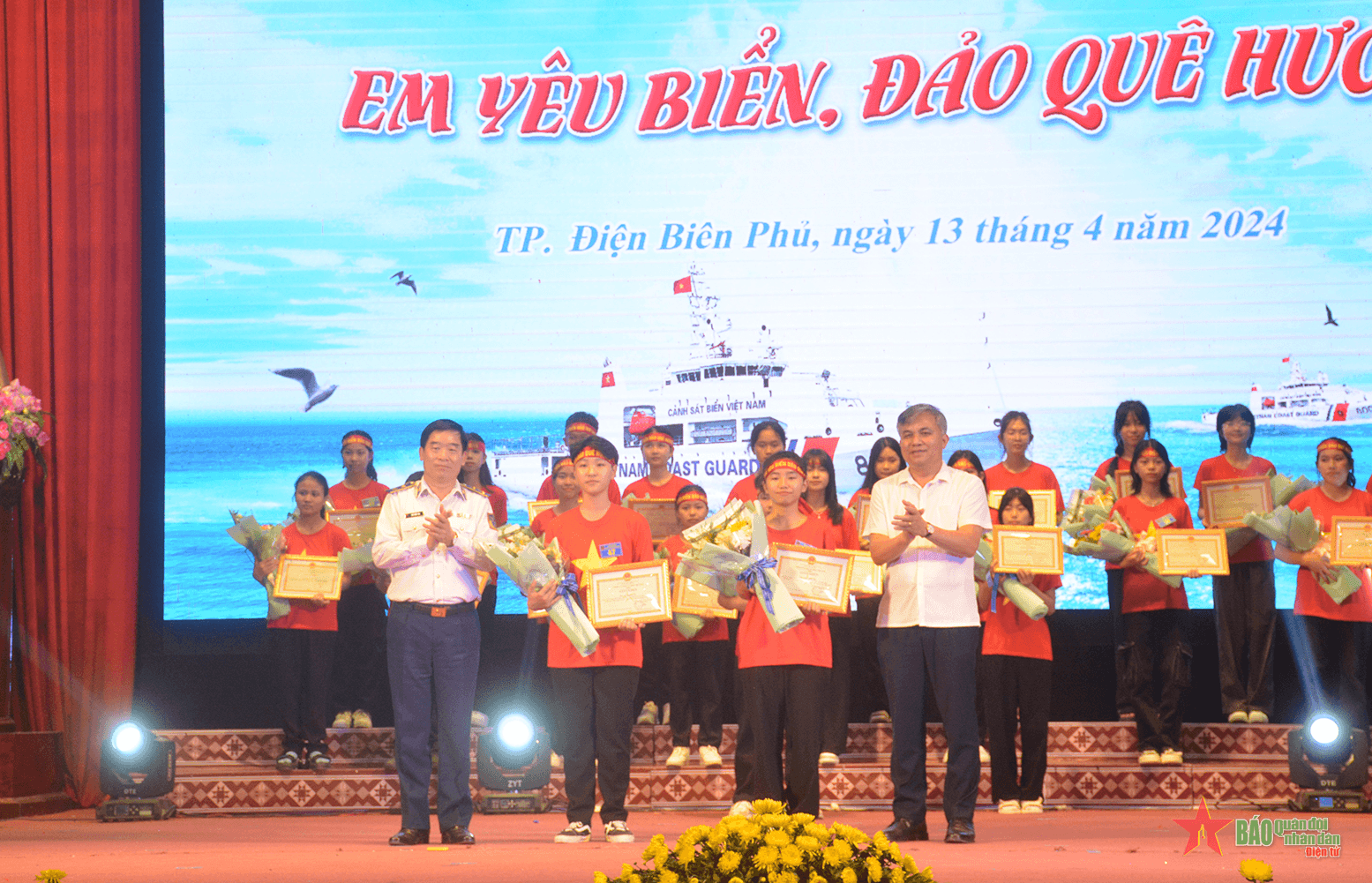 Sôi nổi Cuộc thi “Em yêu biển, đảo quê hương” tại Điện Biên