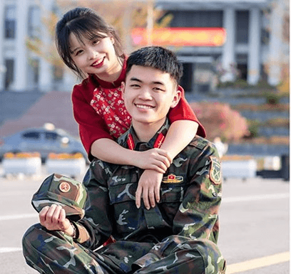 Tình yêu chiến sĩ: 1.000 ngôi sao mơ ước
