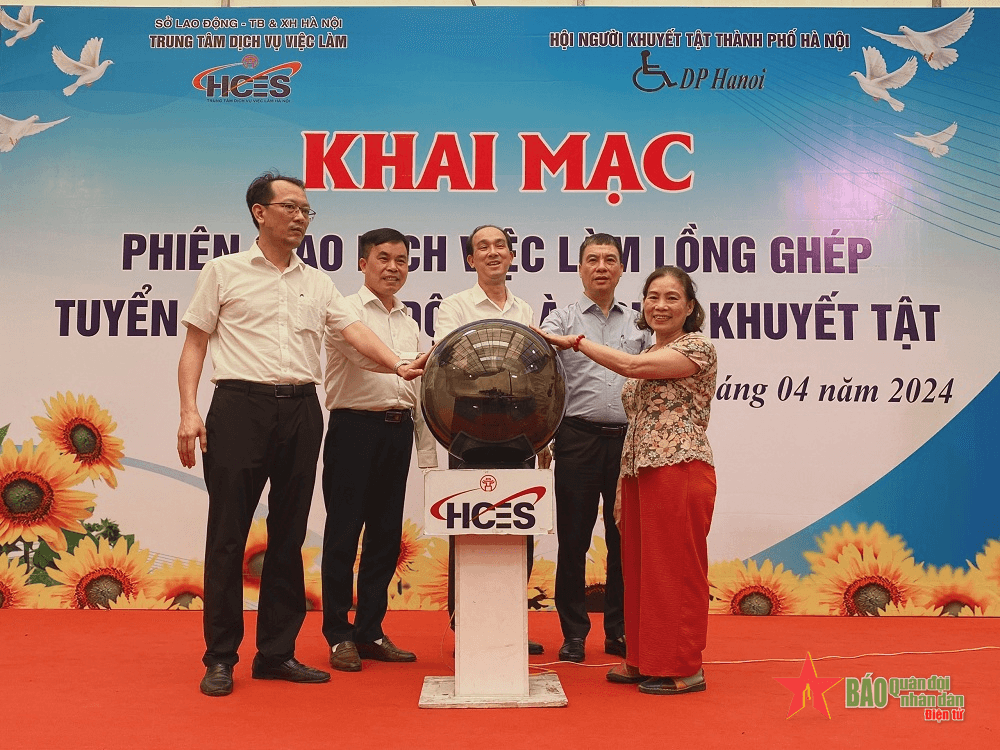 Gần 400 chỉ tiêu việc làm cho người khuyết tật