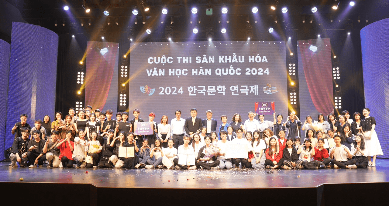 Sinh viên Việt Nam thi “Cuộc thi sân khấu hóa văn học Hàn Quốc”