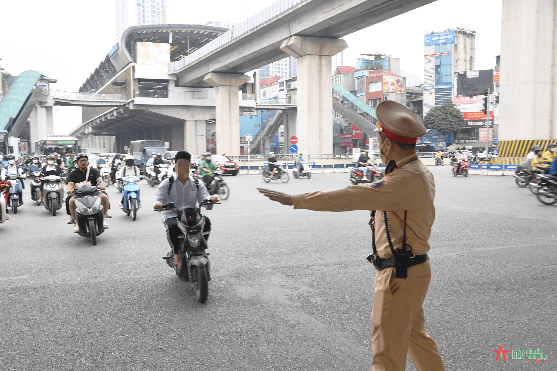 Xử lý tình trạng học sinh, sinh viên vi phạm an toàn giao thông