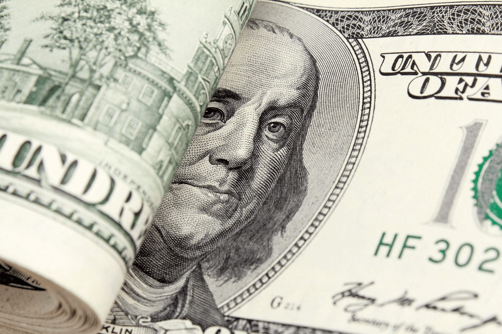 Tỷ giá USD hôm nay (18-4): Đồng USD quay đầu giảm, trượt khỏi mốc 106
