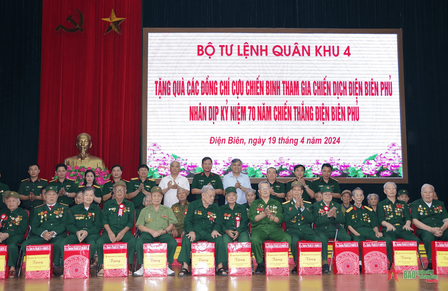 Bộ tư lệnh Quân khu 4 tri ân chiến sĩ Điện Biên