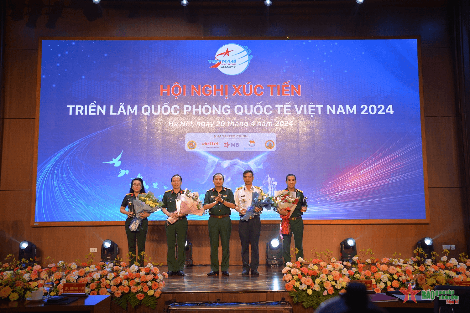 Triển lãm Quốc phòng quốc tế Việt Nam 2024 thu hút nhiều đoàn khách quốc tế, doanh nghiệp nước ngoài tham dự