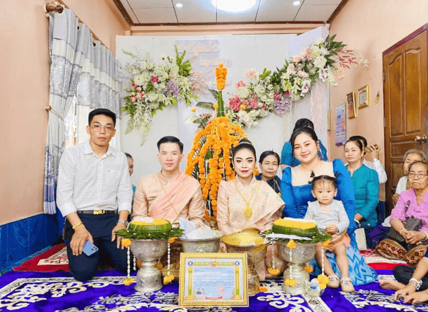 Đám cưới truyền thống của người Lào
