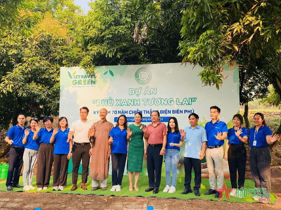 Điện Biên phối hợp trồng 1.000 cây hoa ban tại các điểm di tích