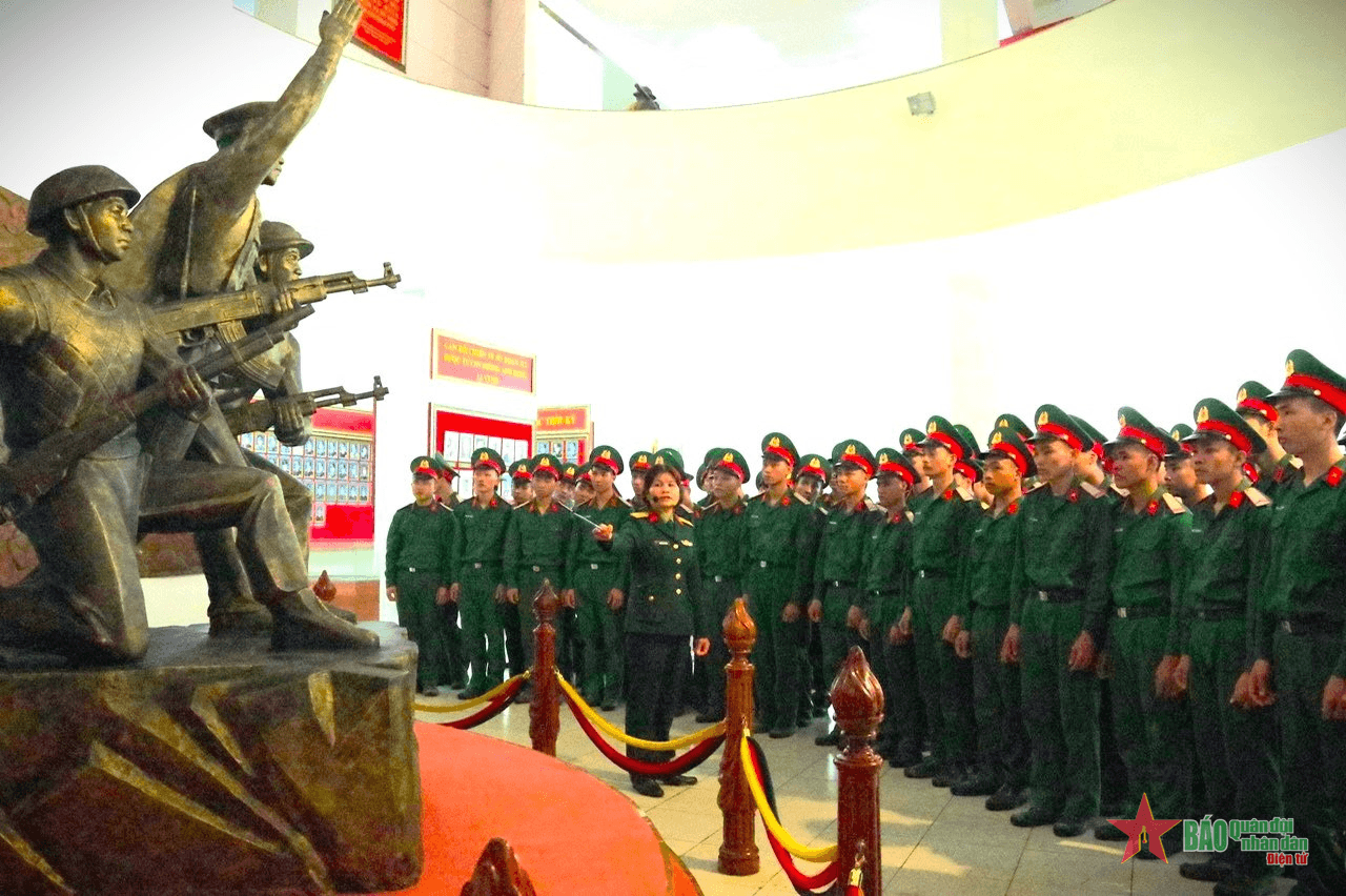 Tạo đà thực hiện thắng lợi nhiệm vụ