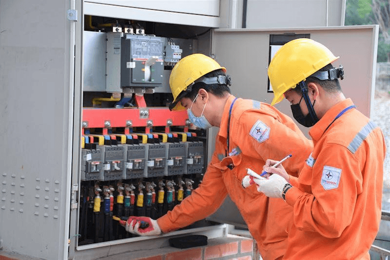 Hà Nội: Cao điểm tiêu thụ điện mùa hè có thể vượt 100 triệu kWh, khuyến cáo người dân hạn chế sử dụng điện