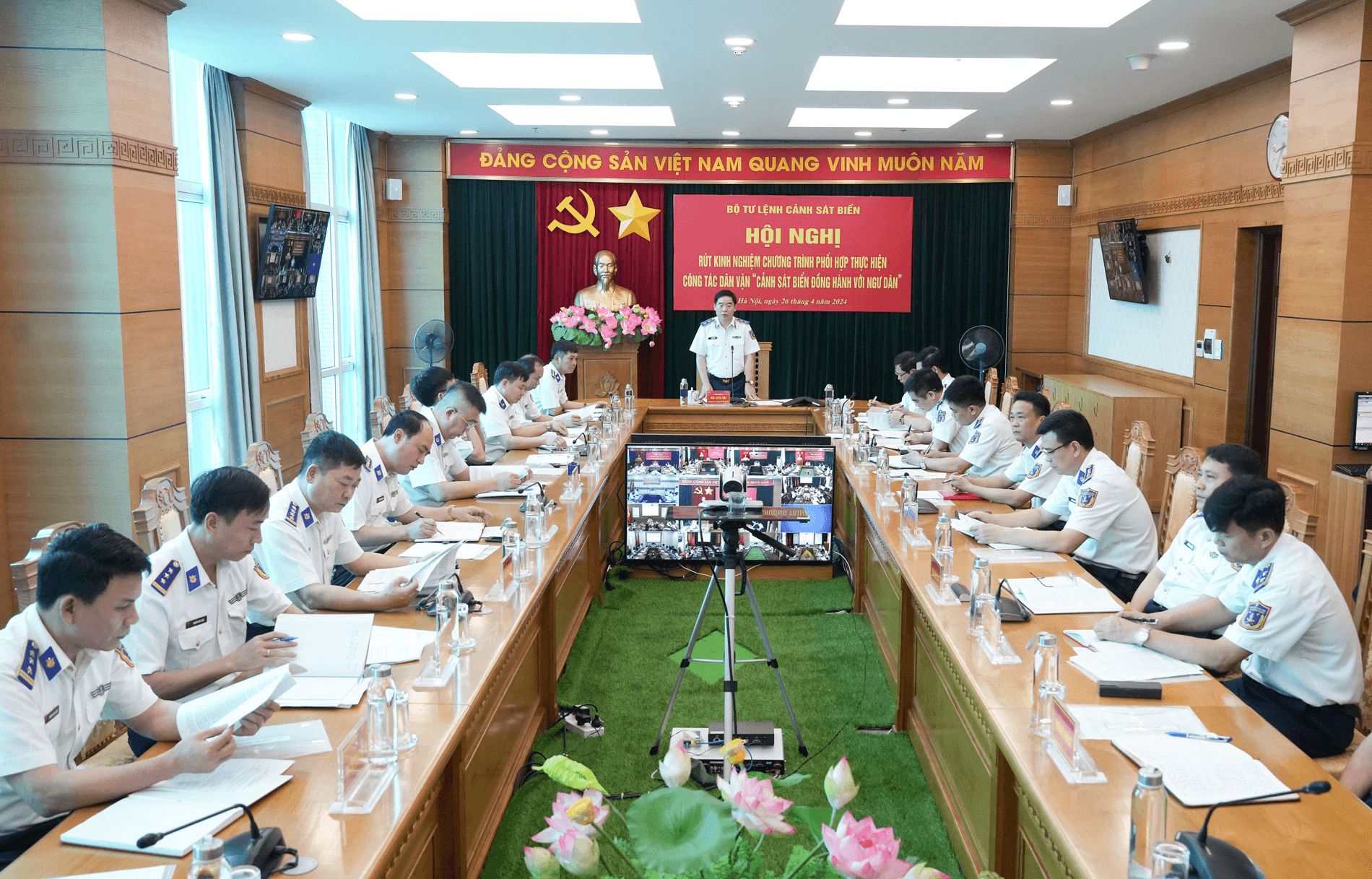 Phát huy hiệu quả Chương trình “Cảnh sát biển đồng hành với ngư dân”