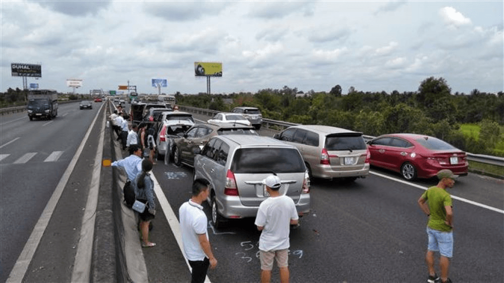 Ngày thứ hai của kỳ nghỉ lễ: 20 người chết vì tai nạn giao thông