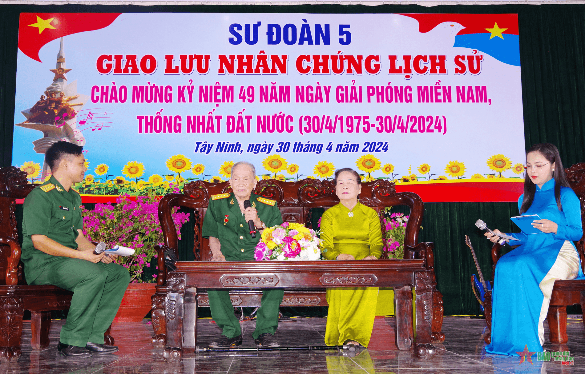 Sư đoàn 5 (Quân khu 7) giao lưu với nhân chứng lịch sử