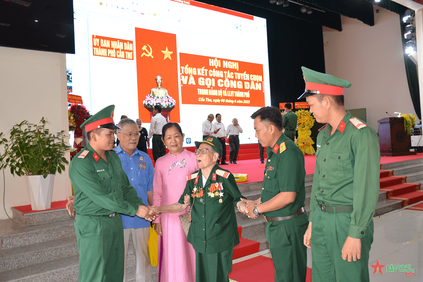 Cần Thơ: Họp mặt truyền thống Ban liên lạc cựu chiến binh tình báo quốc phòng