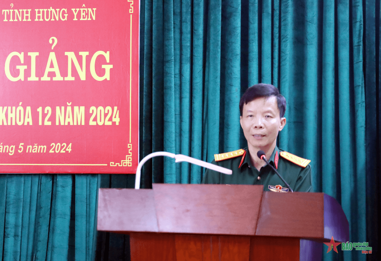 Bộ CHQS tỉnh Hưng Yên khai giảng lớp đào tạo sĩ quan dự bị khoá 12