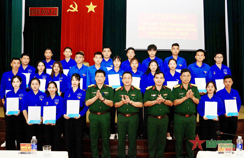 Binh đoàn 16 tiếp nhận trí thức trẻ tình nguyện