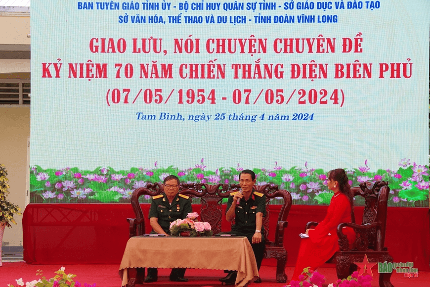 Để lịch sử chạm đến trái tim