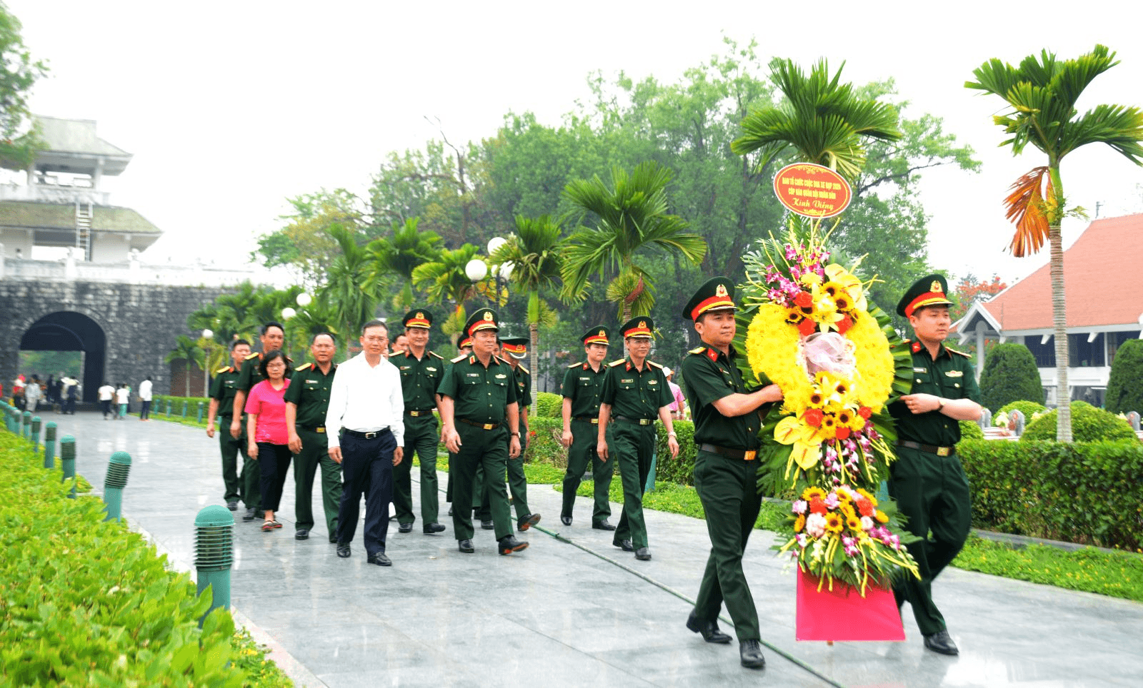 Hành trình về nguồn lịch sử