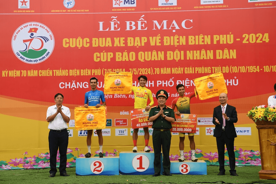 Cuộc đua xe đạp “Về Điện Biên Phủ - 2024, Cúp Báo Quân đội nhân dân” thành công rực rỡ