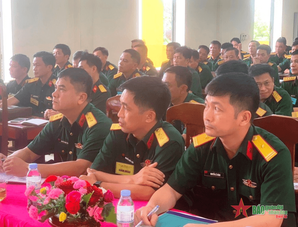 Quân khu 4: Kiểm tra trình độ chuyên môn thông tin