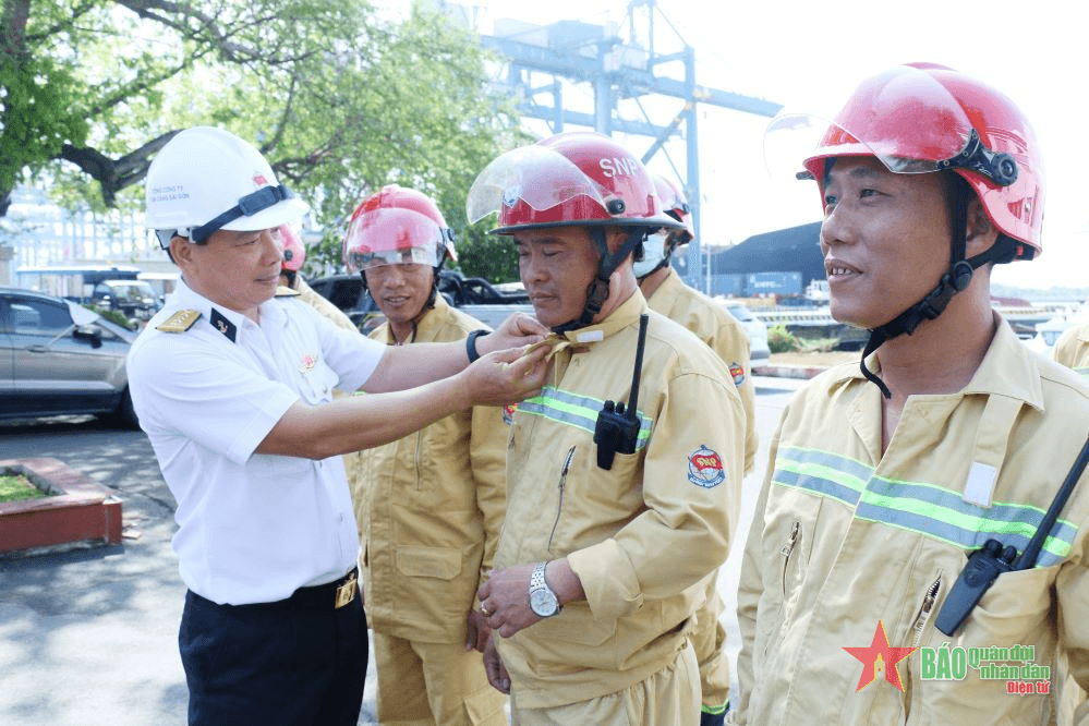 Tân Cảng Sài Gòn hưởng ứng Tháng hành động về an toàn, vệ sinh lao động và Tháng công nhân năm 2024