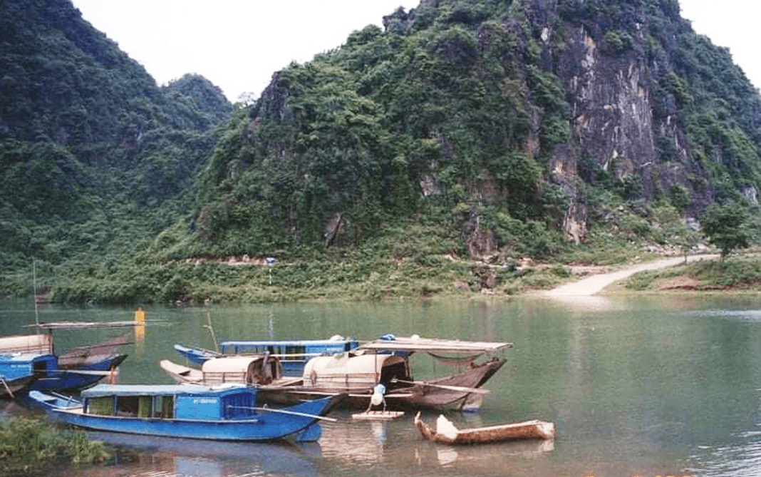 Bến phà Xuân Sơn - “túi bom” của Trường Sơn