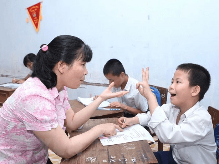 Chính sách giáo dục đối với người khuyết tật được quy định như thế nào?
