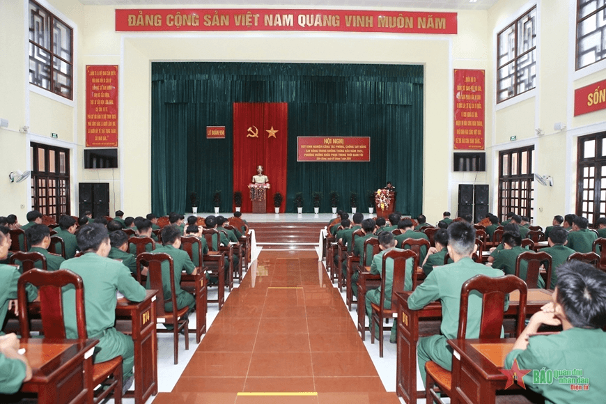 Lữ đoàn 950 (Quân khu 9) nâng cao công tác phòng, chống say nắng-say nóng